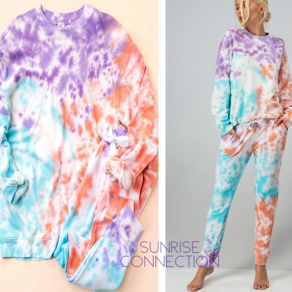 LAST 1🔥Fully Restocked🔥Tie Dye Crewneck - Picture 4 of 8